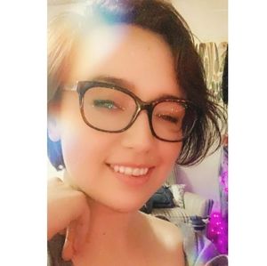 Meet your Posher, Jessica a